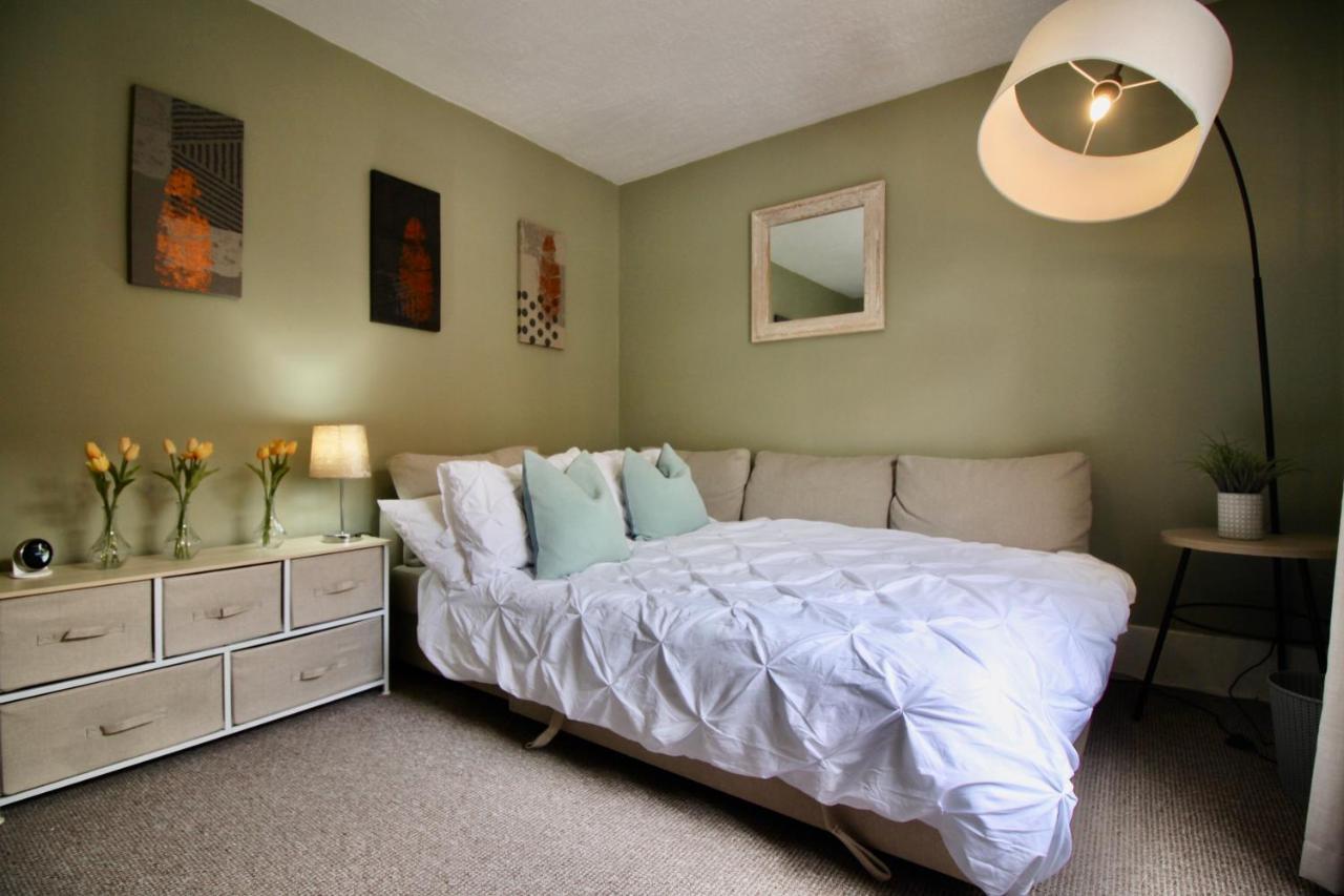 West Street Retreat Grade Ii Listed Townhouse *